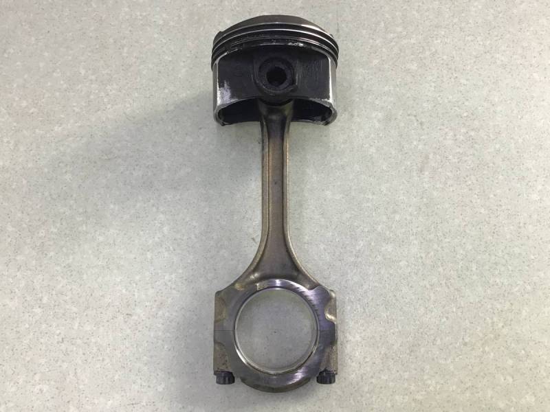 Поршень с шатуном Toyota Rav 4 (A30) 2006-2013 Поршень с шатуном Toyota Rav 4 (A30) 2006-2013