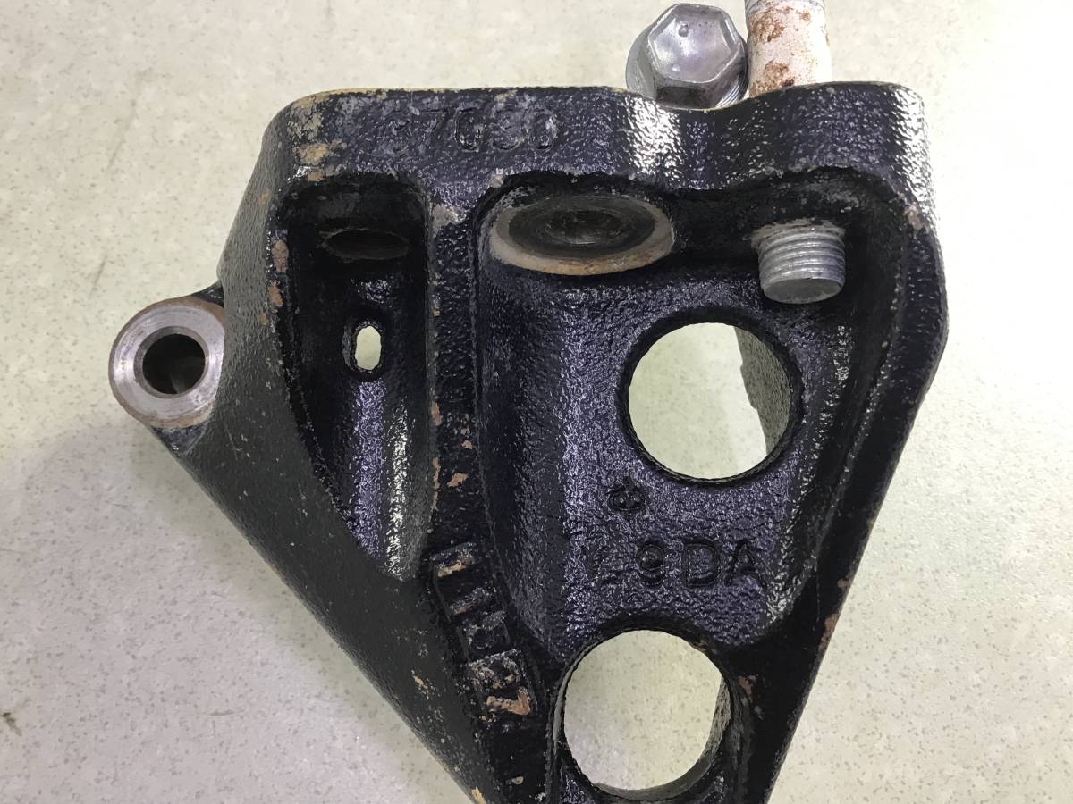 Кронштейн двигателя правый Toyota Rav 4 (A30) 2006-2013 Кронштейн двигателя правый Toyota Rav 4 (A30) 2006-2013