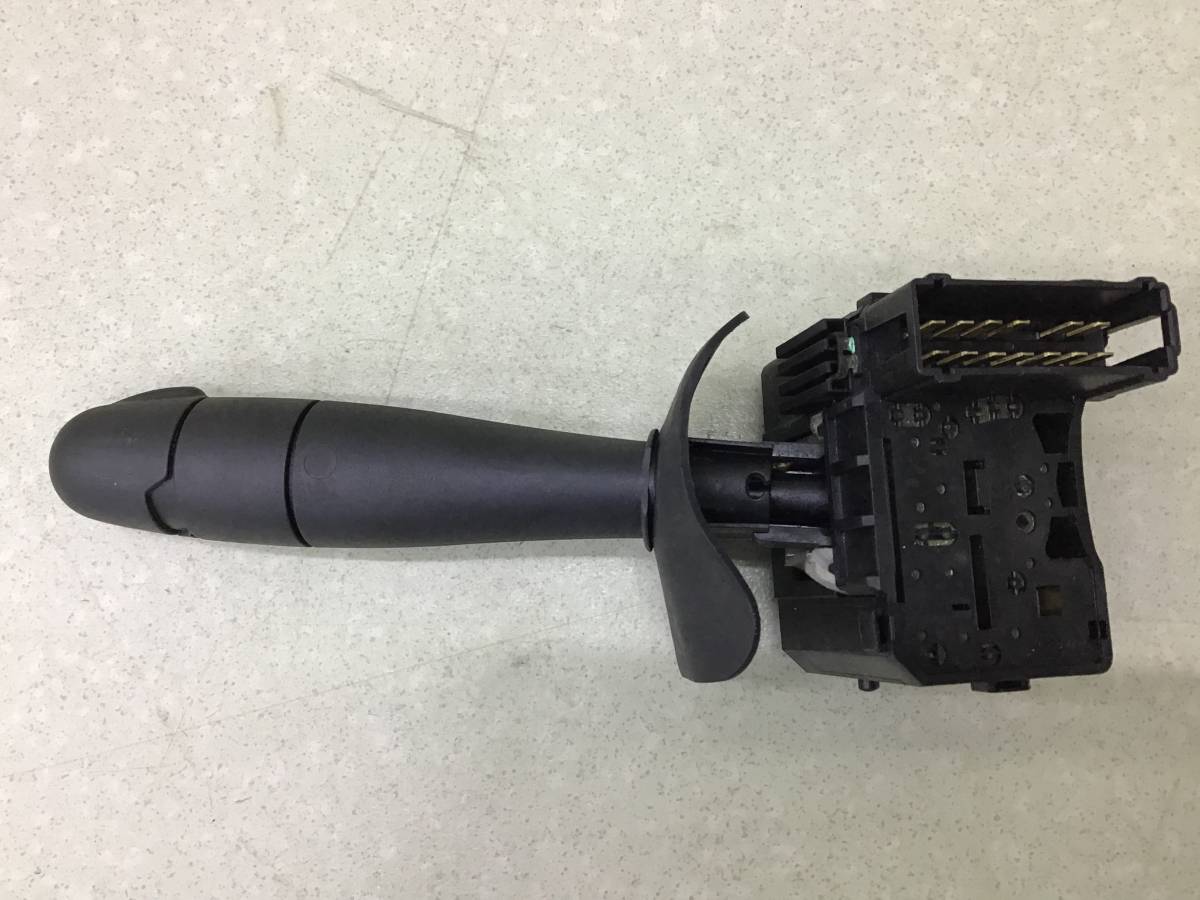 Переключатель стеклоочистителей Renault Duster (HS) 2010-2021