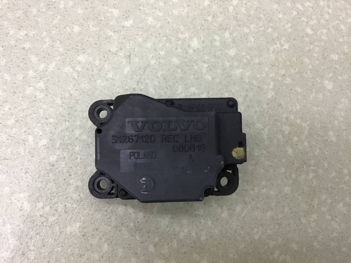 Моторчик заслонки печки Volvo S60 (RS, RH) 2000-2009 Моторчик заслонки печки Volvo S60 (RS, RH) 2000-2009