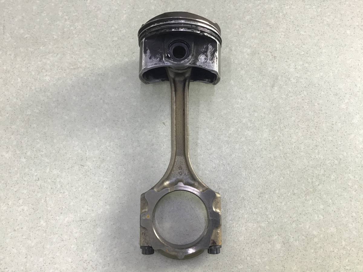 Поршень с шатуном Toyota Rav 4 (A30) 2006-2013 Поршень с шатуном Toyota Rav 4 (A30) 2006-2013