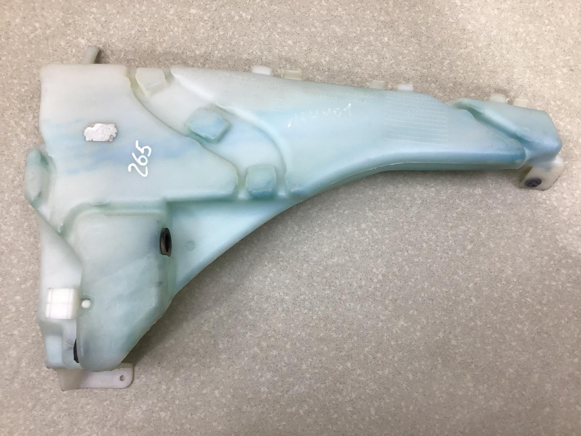 Бачок омывателя лобового стекла Volvo S40 (MS) 2004-2012