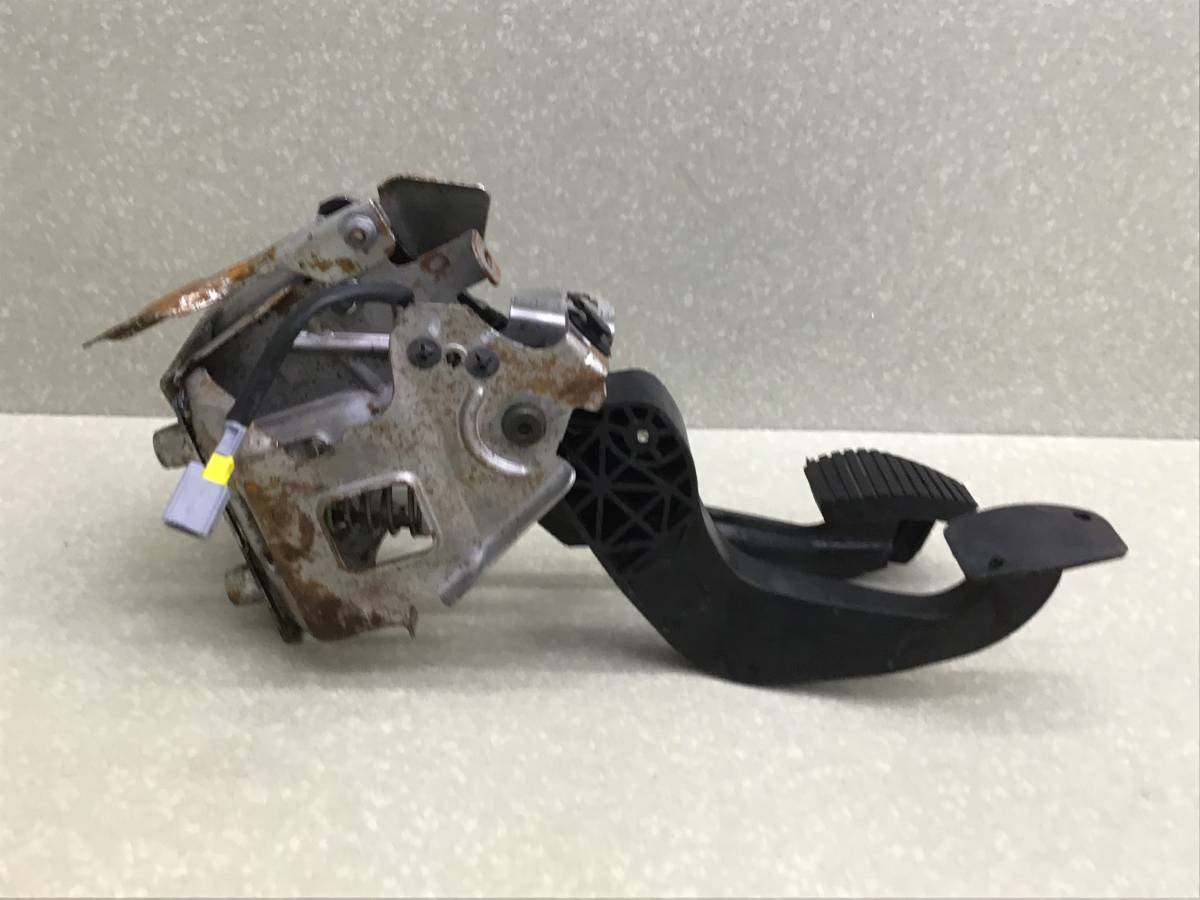 Блок педалей Citroen C4 (B7) 2011-2022 Блок педалей Citroen C4 (B7) 2011-2022