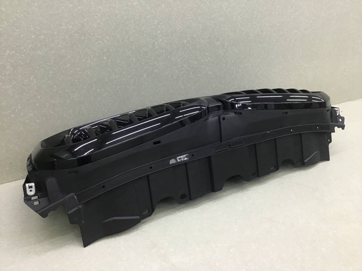 Решетка радиатора BMW X5 G05 2018> Решетка радиатора BMW X5 G05 2018>