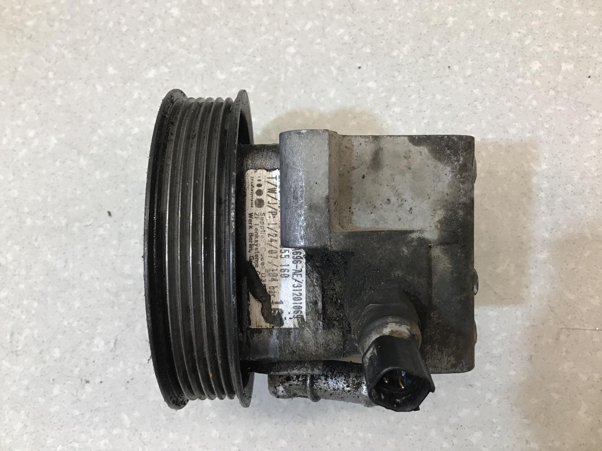 Насос гидроусилителя  Volvo S40 (MS) 2004-2012