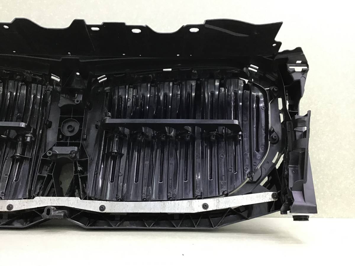 Решетка радиатора BMW X5 G05 2018> Решетка радиатора BMW X5 G05 2018>