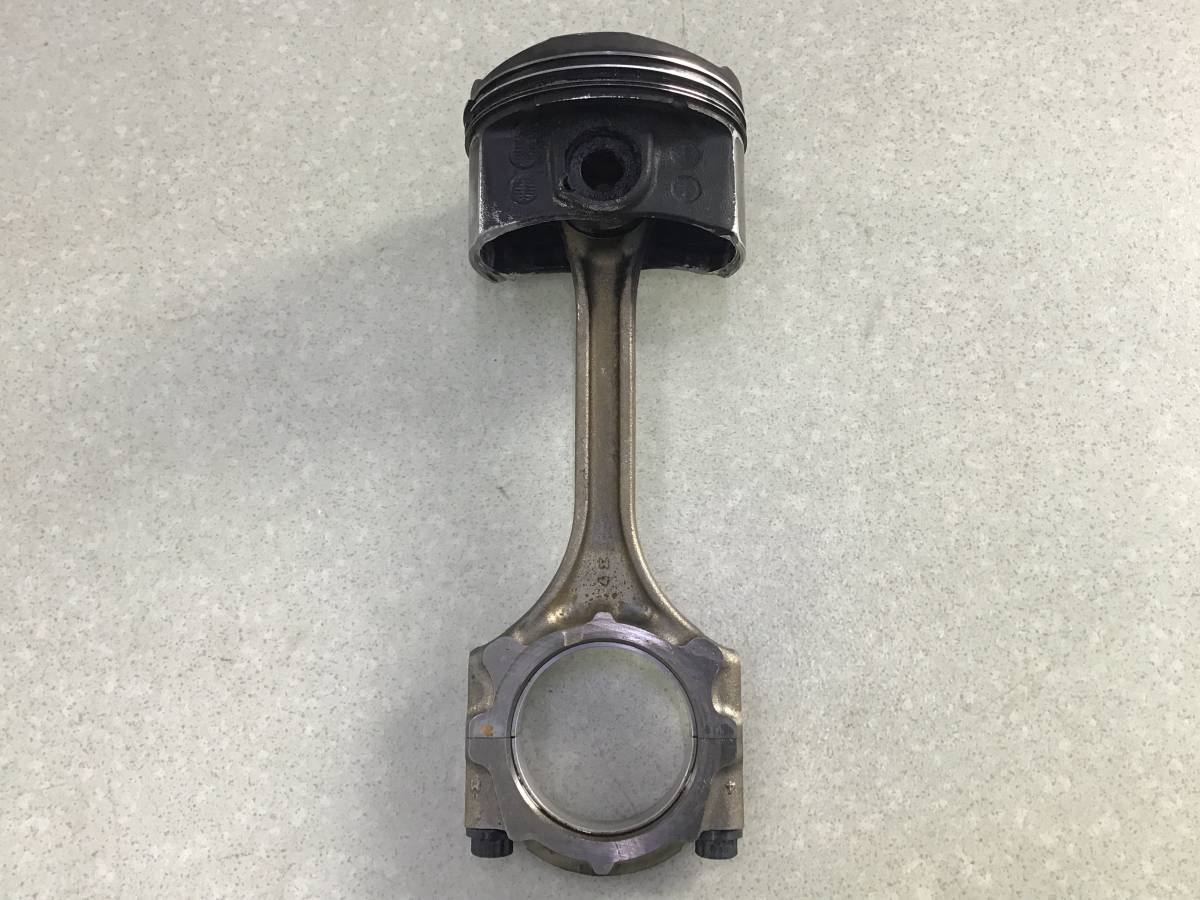 Поршень с шатуном Toyota Rav 4 (A30) 2006-2013 Поршень с шатуном Toyota Rav 4 (A30) 2006-2013