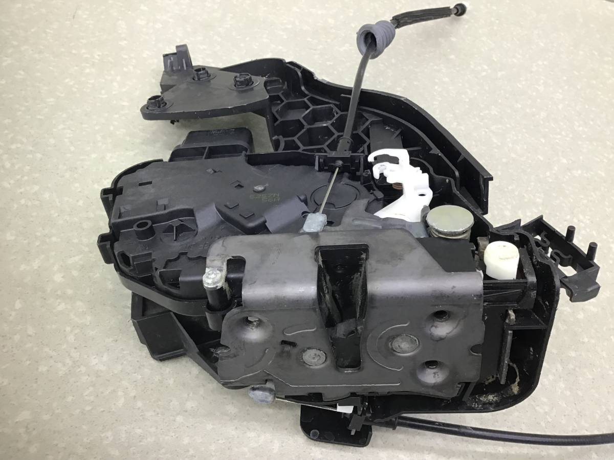 Замок двери задней правой Volvo S40 (MS) 2004-2012 Замок двери задней правой Volvo S40 (MS) 2004-2012