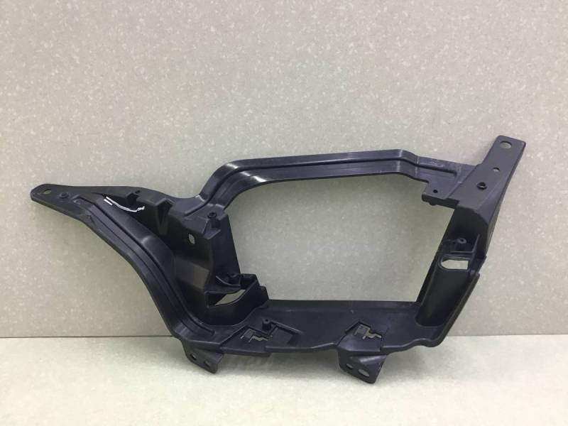 Кронштейн глушителя BMW X5 G05 2018>