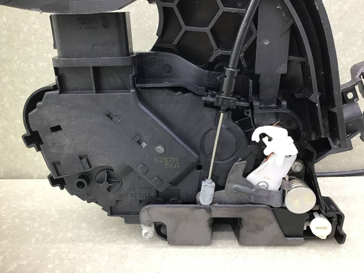 Замок двери задней правой Volvo S40 (MS) 2004-2012 Замок двери задней правой Volvo S40 (MS) 2004-2012