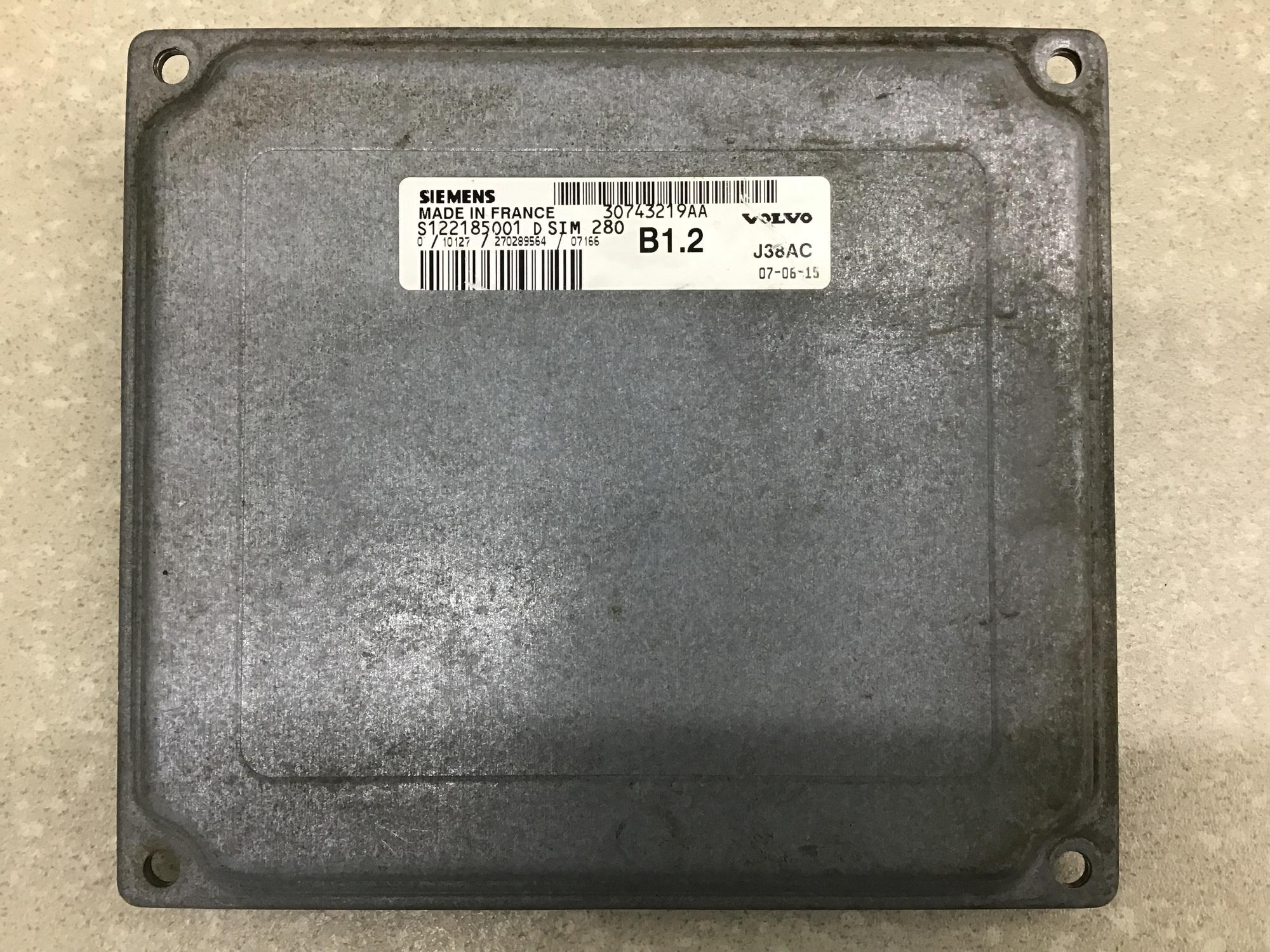 Блок управления двигателем Volvo S40 (MS) 2004-2012 Блок управления двигателем Volvo S40 (MS) 2004-2012