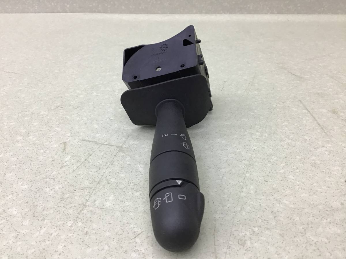 Переключатель стеклоочистителей Renault Duster (HS) 2010-2021