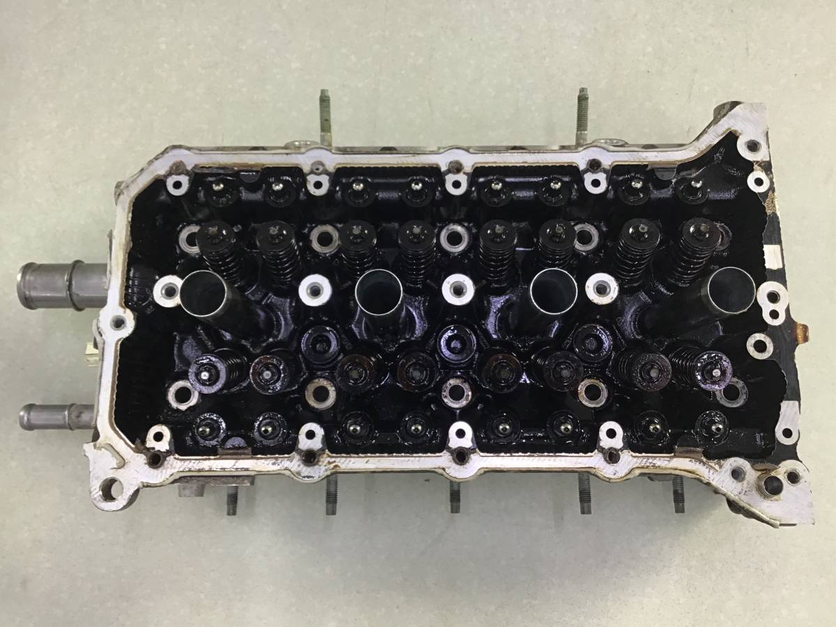 Головка блока цилиндров Toyota Rav 4 (A30) 2006-2013 Головка блока цилиндров Toyota Rav 4 (A30) 2006-2013