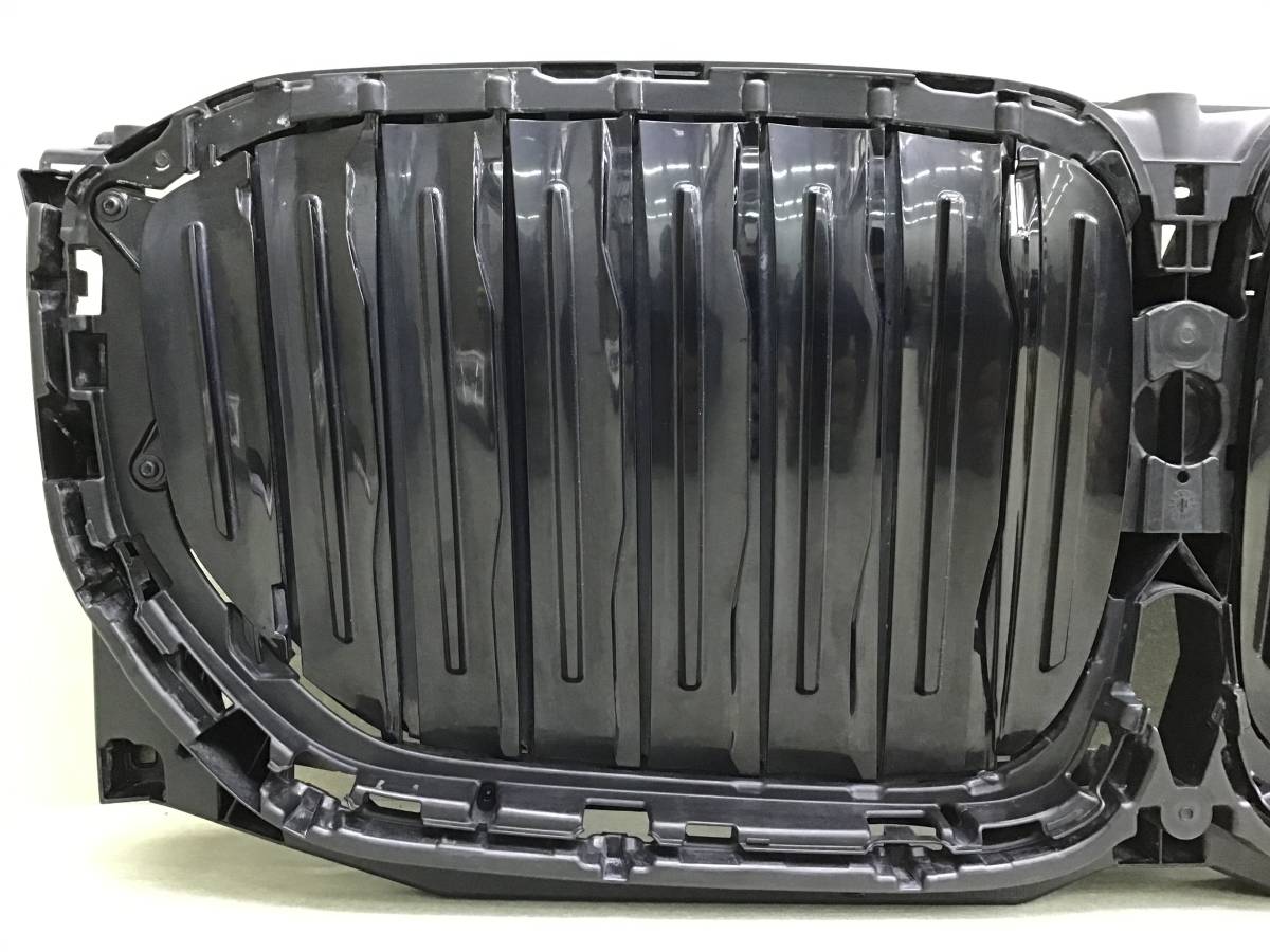 Решетка радиатора BMW X5 G05 2018> Решетка радиатора BMW X5 G05 2018>