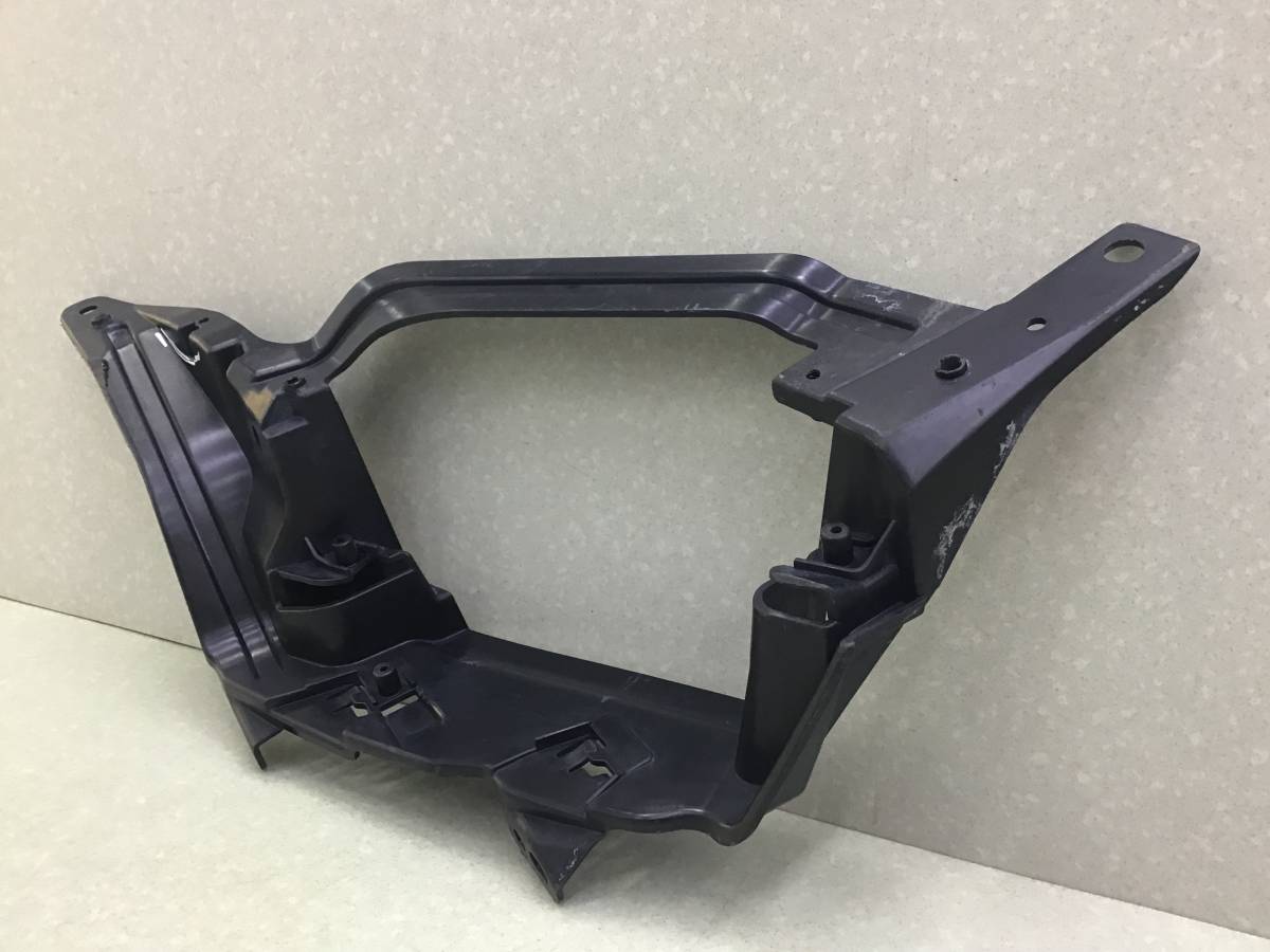 Кронштейн глушителя BMW X5 G05 2018>