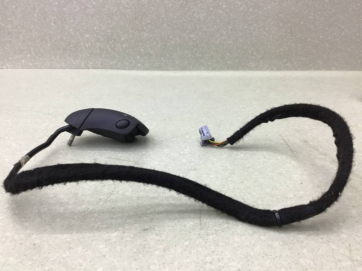 Переключатель подрулевой управления магнитолой Renault Duster (HS) 2010-2021