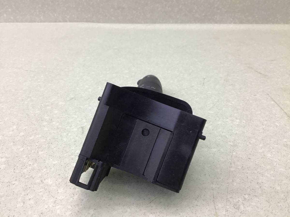 Переключатель стеклоочистителей Renault Duster (HS) 2010-2021