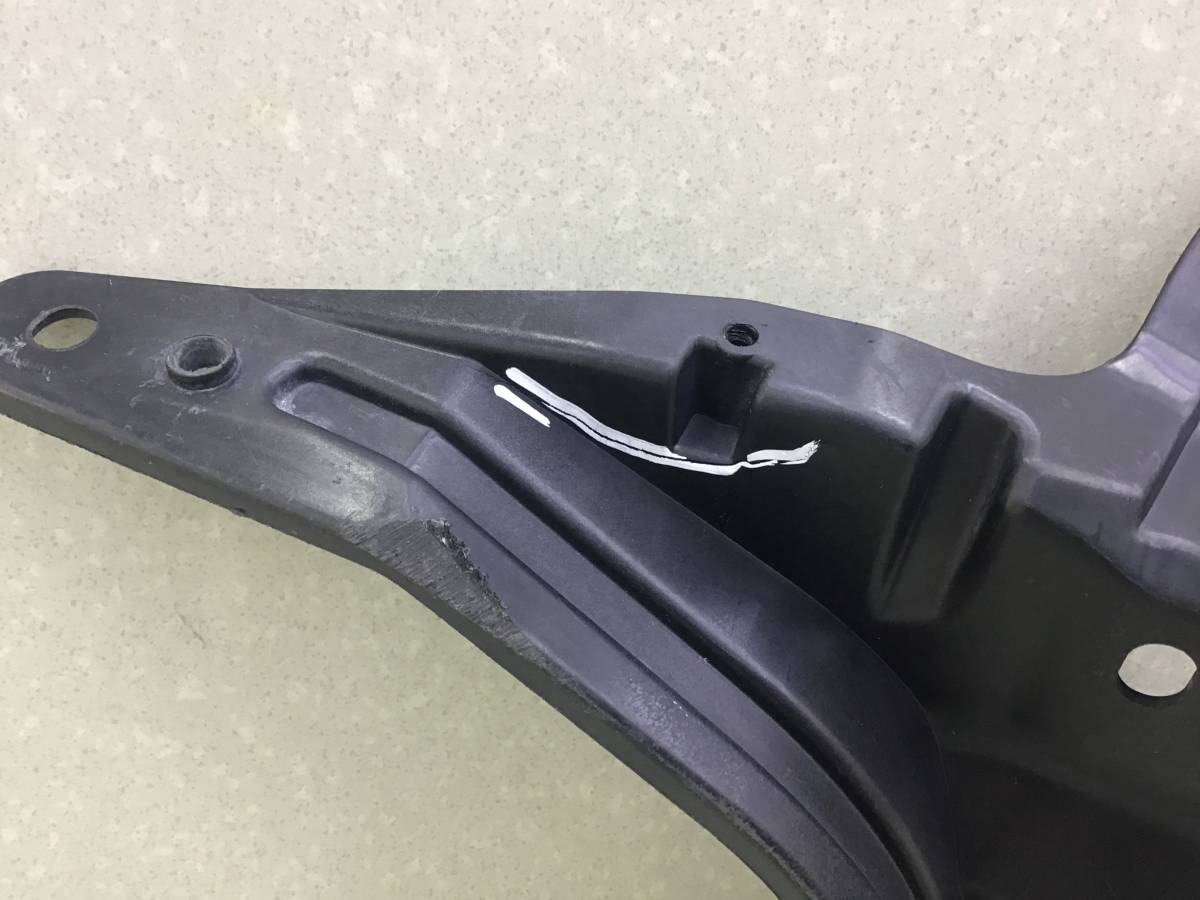 Кронштейн глушителя BMW X5 G05 2018>