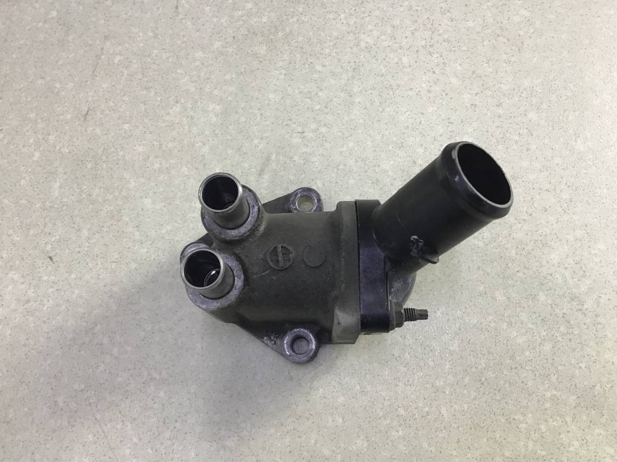 Корпус термостата Toyota Rav 4 (A30) 2006-2013 Корпус термостата Toyota Rav 4 (A30) 2006-2013