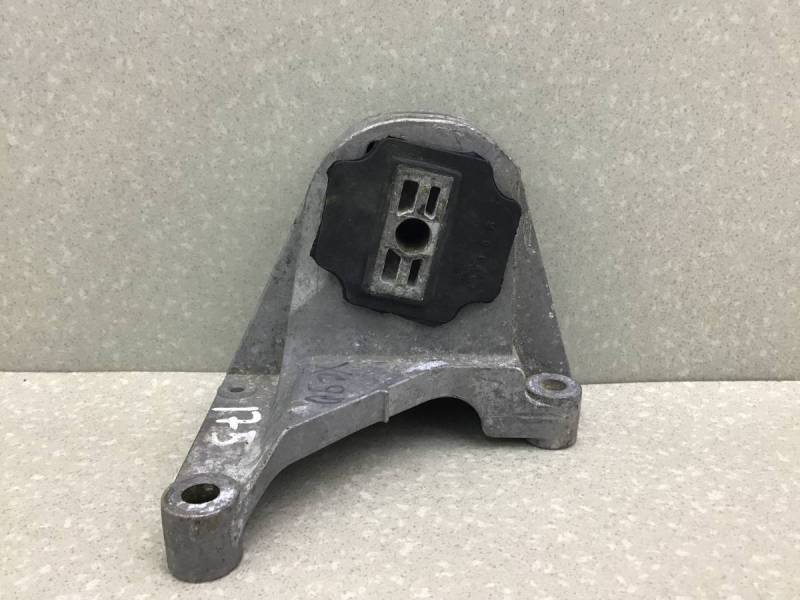 Опора двигателя Volvo S80 (TS, TH, KV) 1998-2006 Опора двигателя Volvo S80 (TS, TH, KV) 1998-2006