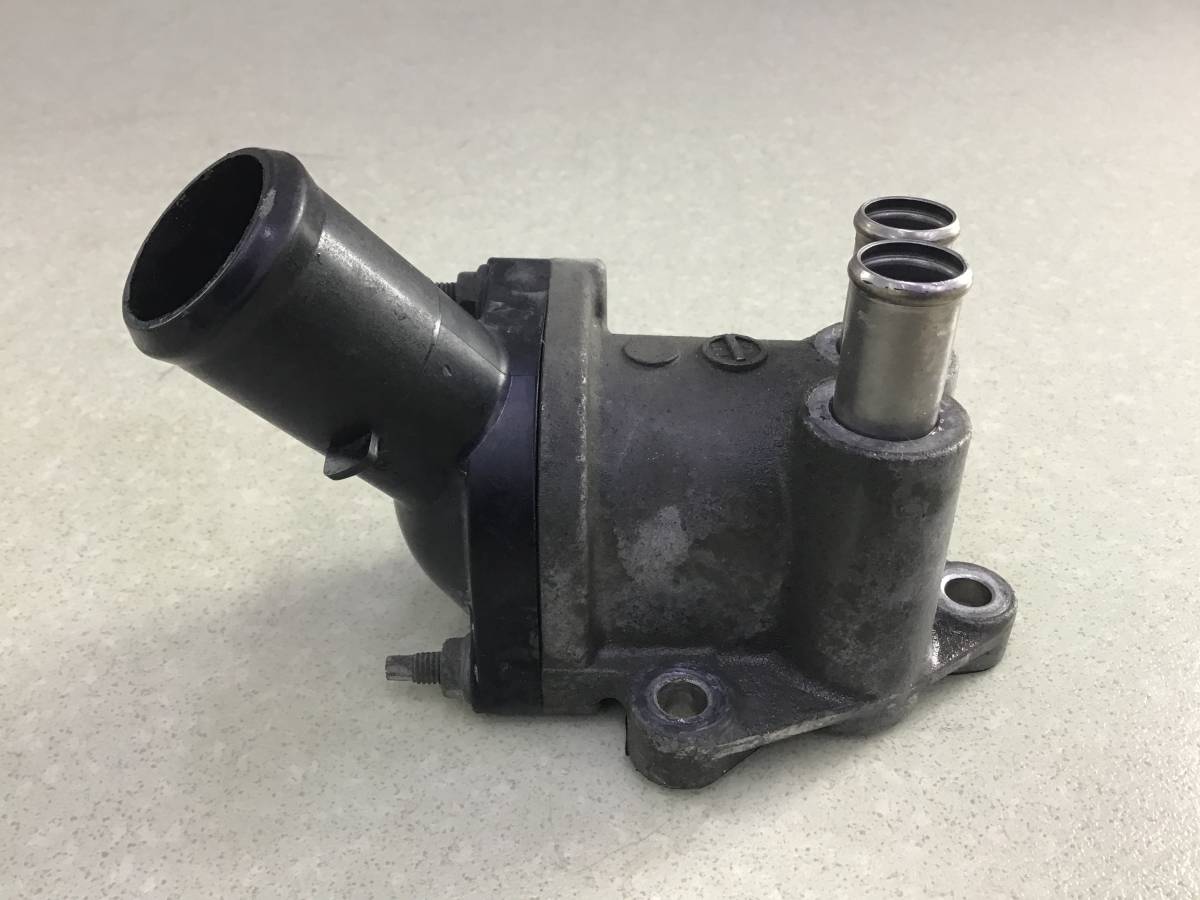Корпус термостата Toyota Rav 4 (A30) 2006-2013 Корпус термостата Toyota Rav 4 (A30) 2006-2013