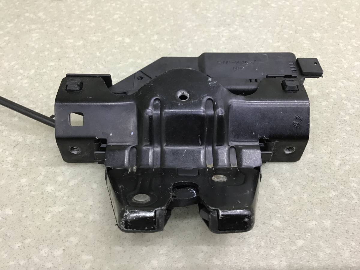Замок багажника BMW 3-series E46 1998-2005 Замок багажника BMW 3-series E46 1998-2005