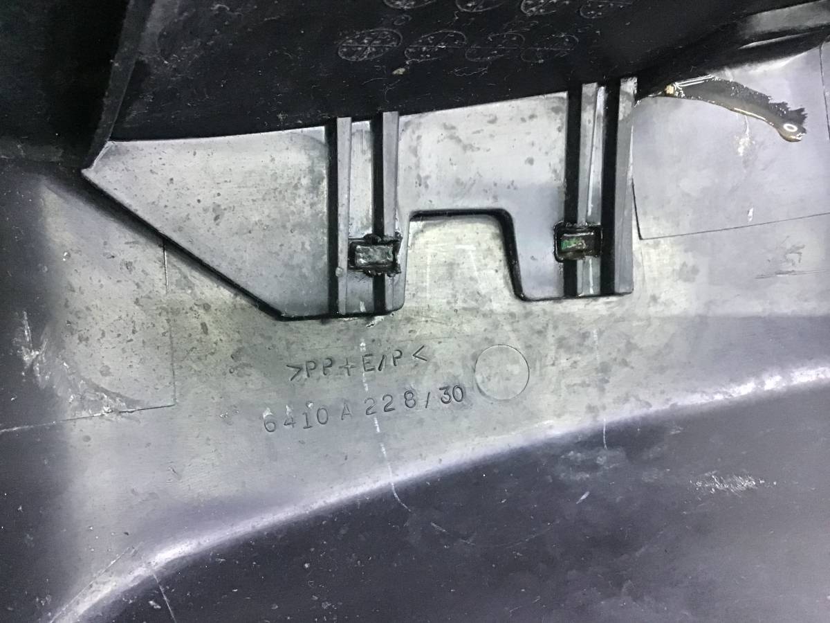 Накладка заднего бампера правая Mitsubishi L200 (KB) 2006-2016