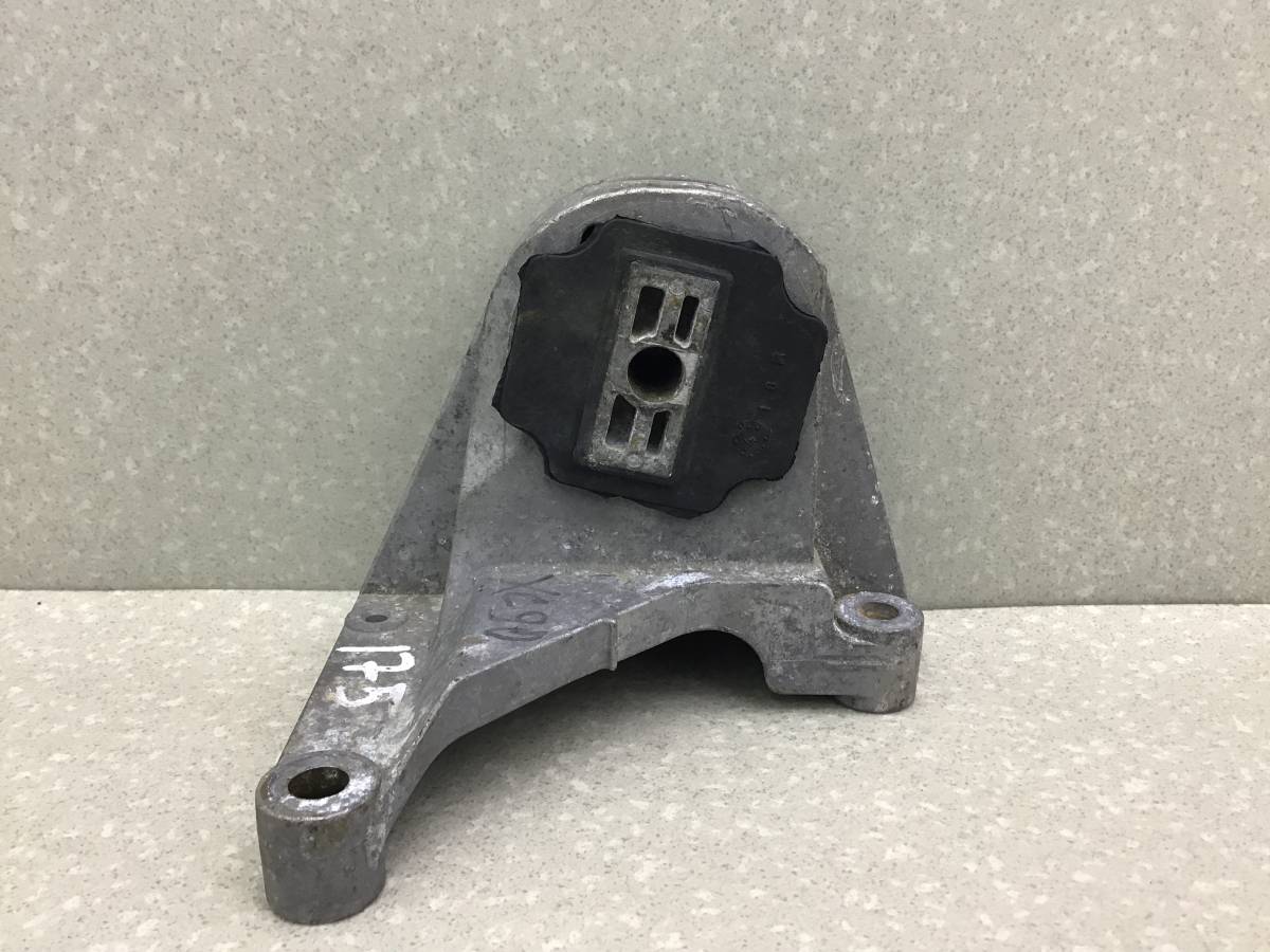 Опора двигателя Volvo S80 (TS, TH, KV) 1998-2006 Опора двигателя Volvo S80 (TS, TH, KV) 1998-2006