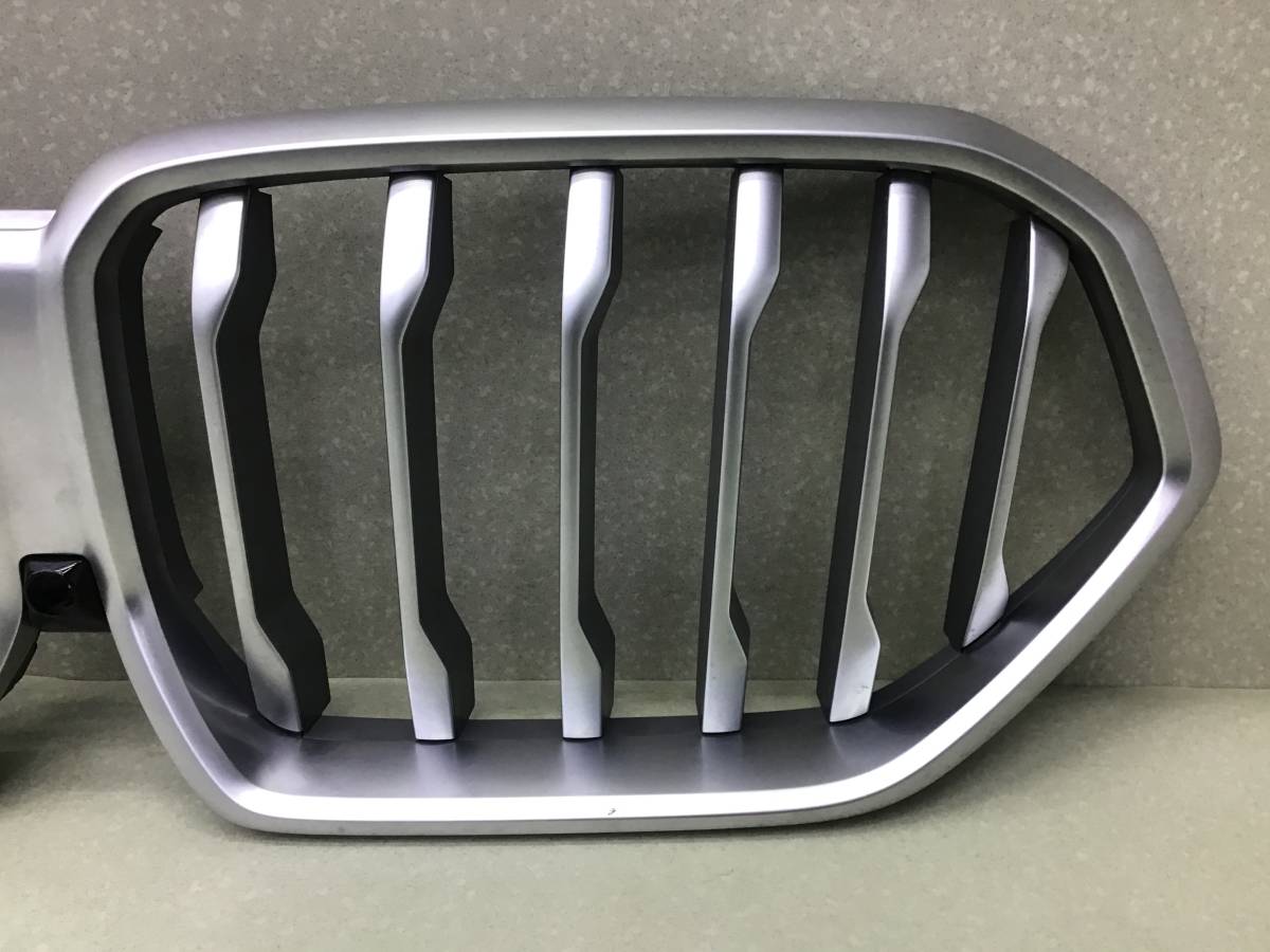 Решетка радиатора BMW X6 G06 2019> Решетка радиатора BMW X6 G06 2019>