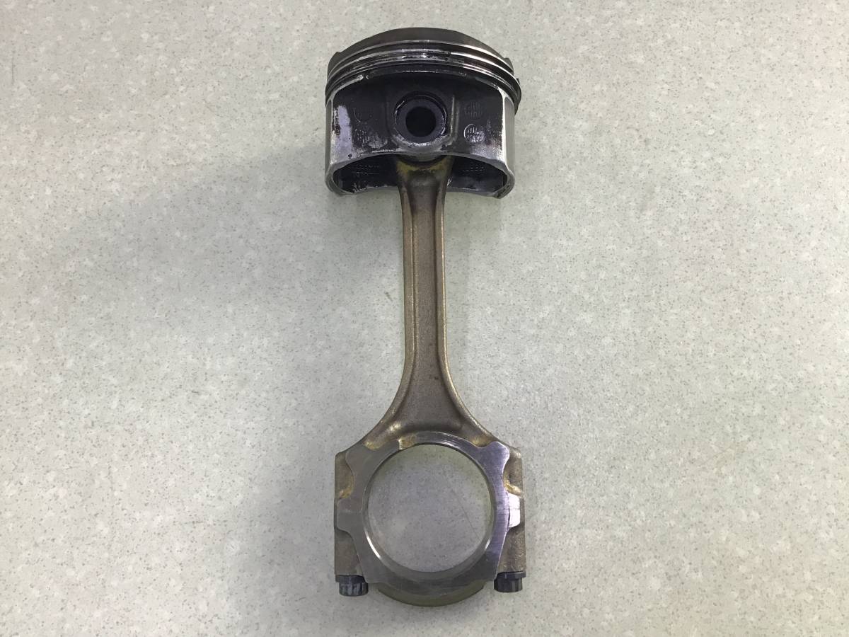 Поршень с шатуном Toyota Rav 4 (A30) 2006-2013 Поршень с шатуном Toyota Rav 4 (A30) 2006-2013