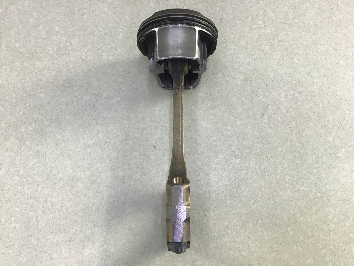 Поршень с шатуном Toyota Rav 4 (A30) 2006-2013 Поршень с шатуном Toyota Rav 4 (A30) 2006-2013