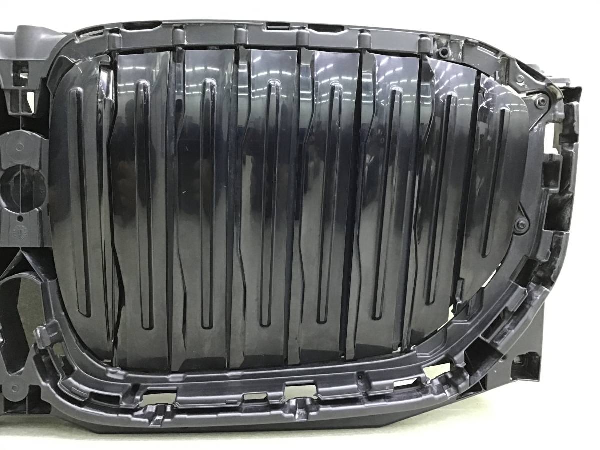 Решетка радиатора BMW X5 G05 2018> Решетка радиатора BMW X5 G05 2018>