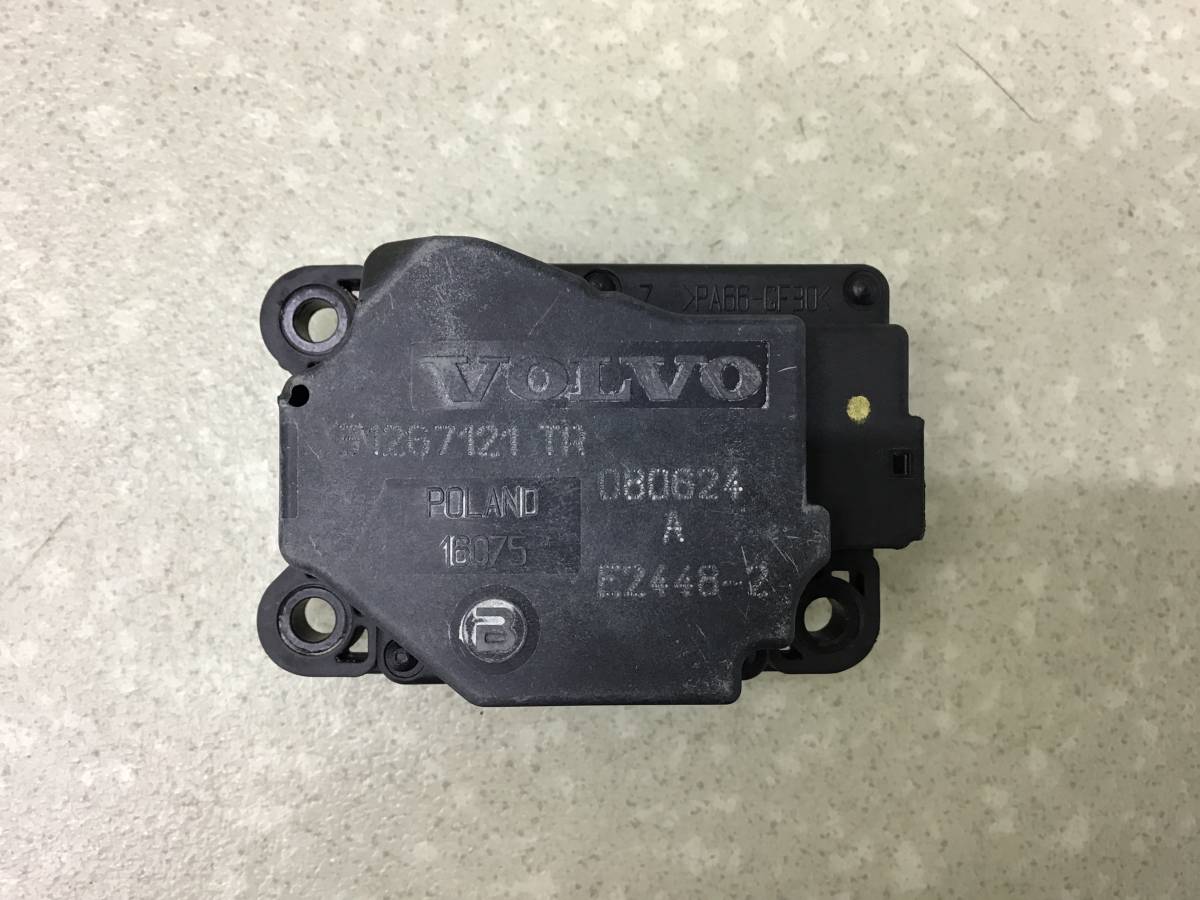 Моторчик заслонки печки Volvo S60 (RS, RH) 2000-2009 Моторчик заслонки печки Volvo S60 (RS, RH) 2000-2009
