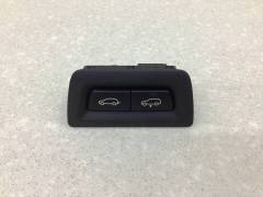 Кнопка открывания багажника BMW X7 G07 2018>