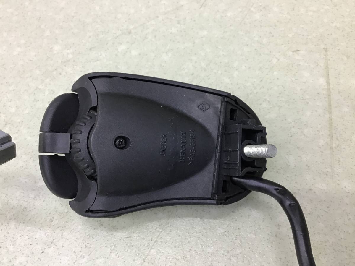 Переключатель подрулевой управления магнитолой Renault Duster (HS) 2010-2021